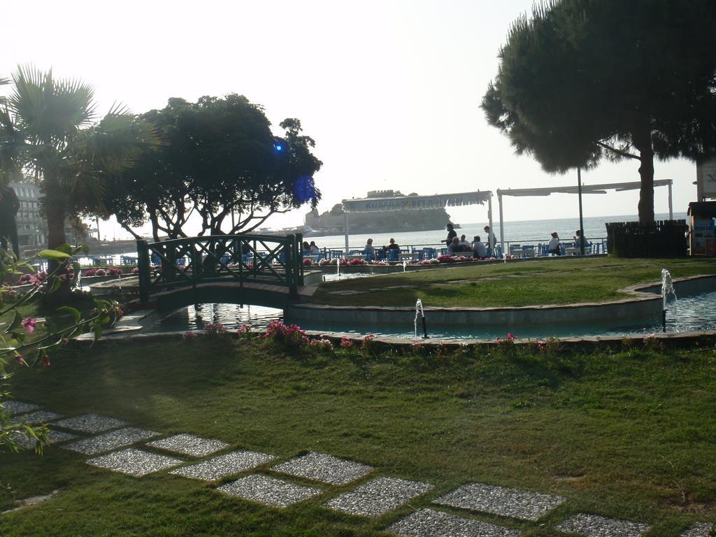 Liman Hotel Kusadasi Exterior foto
